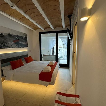 Hotel Boutique Es Blau Кадакес Экстерьер фото